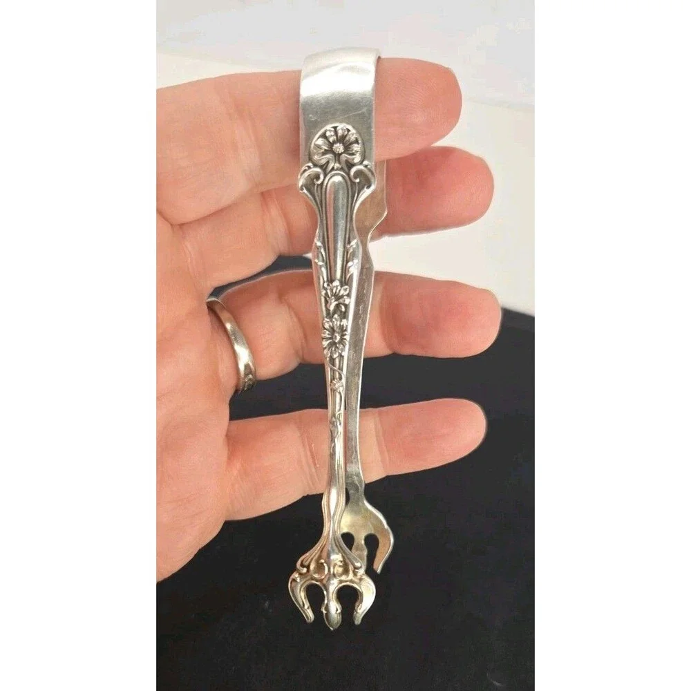 R. Blackinton & Co Antique Sterling Silver Claw Style Sugar Tongs Pattern Daisy